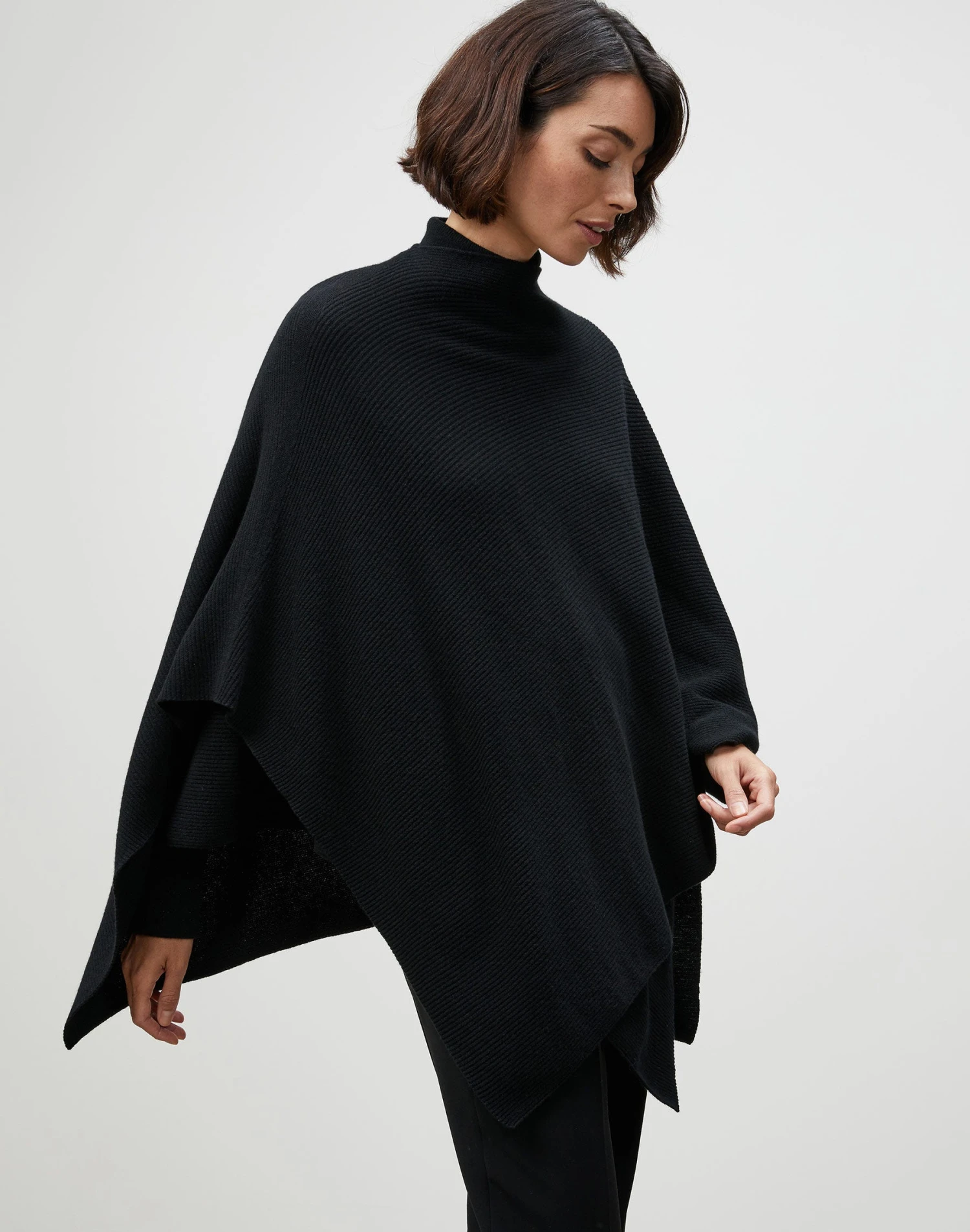Cashmere Wrap Poncho 3 Cashmere Wrap Poncho - Image 2