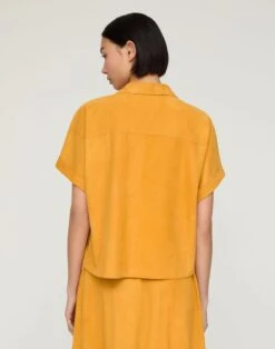 Paperfine Suede Short Sleeve Zip Front Blouse -Urban Chic Wear Store mbfd8r l926 golden glaze back