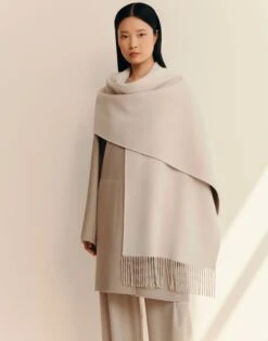 Two-Tone Cashmere Reversible Coat & Detachable Scarf -Urban Chic Wear Store mcc65h 8318 hickory oatmeal melange elevated