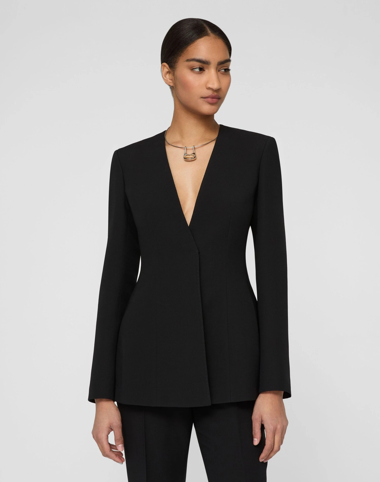 Wool-Silk Crepe Collarless Fitted Blazer 4 Wool-Silk Crepe Collarless Fitted Blazer - Image 2