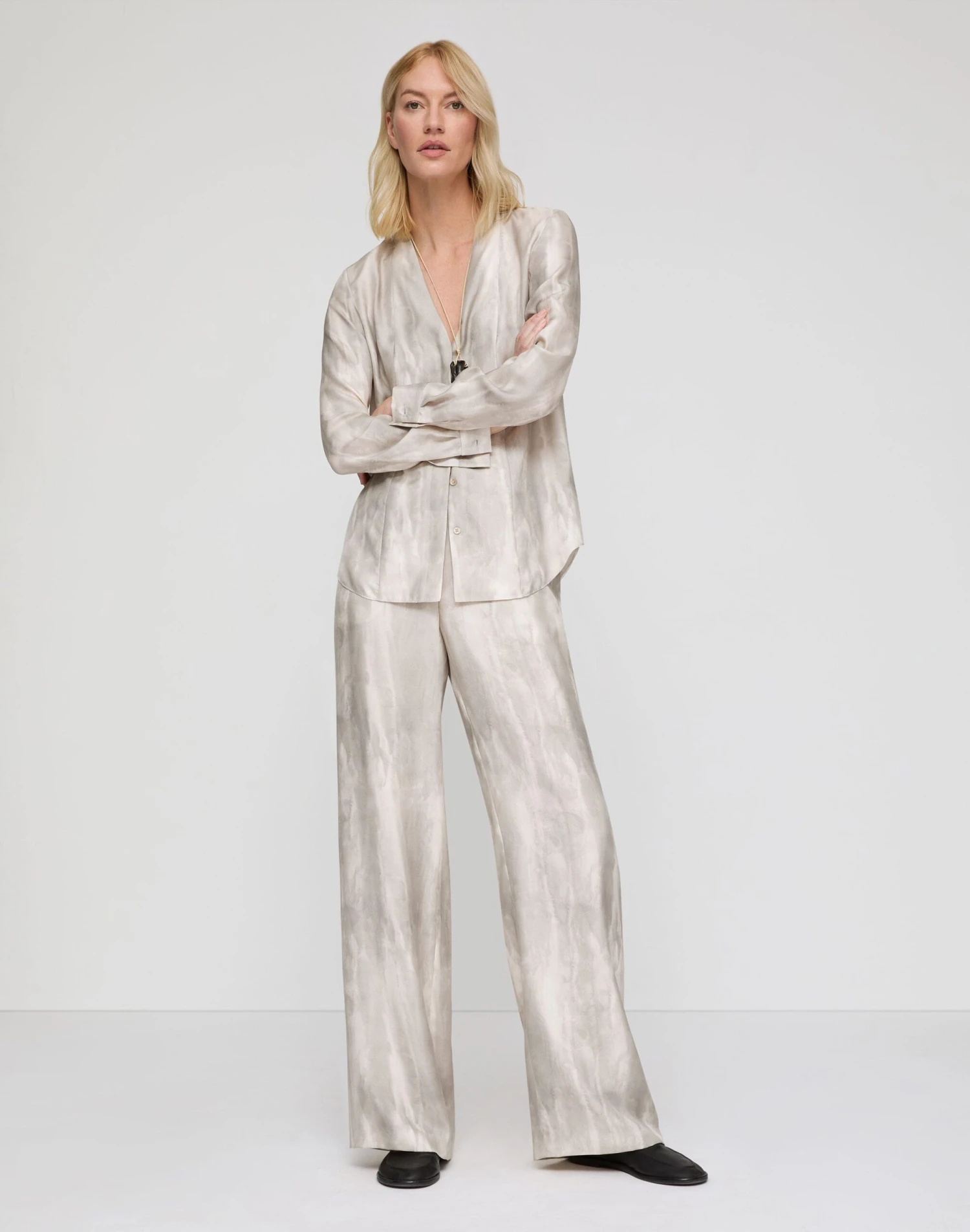 Washed Glaze Print Silk Twill Sullivan Pant 6 Washed Glaze Print Silk Twill Sullivan Pant - Image 4